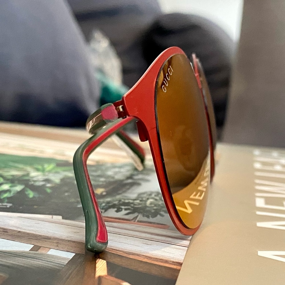 RED GUCCI SUNGLASSES